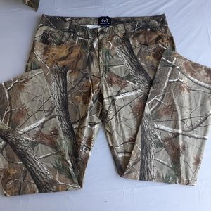 Womens Realtree camo pants NWOT